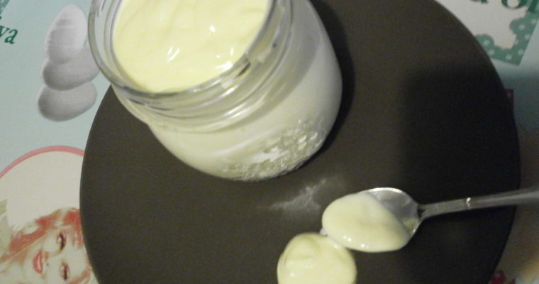 PANNA ACIDA O CREME FRAICHE FATTA IN CASA